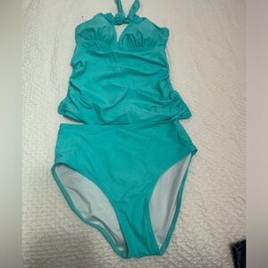 JC Penny aqua tankini size 6